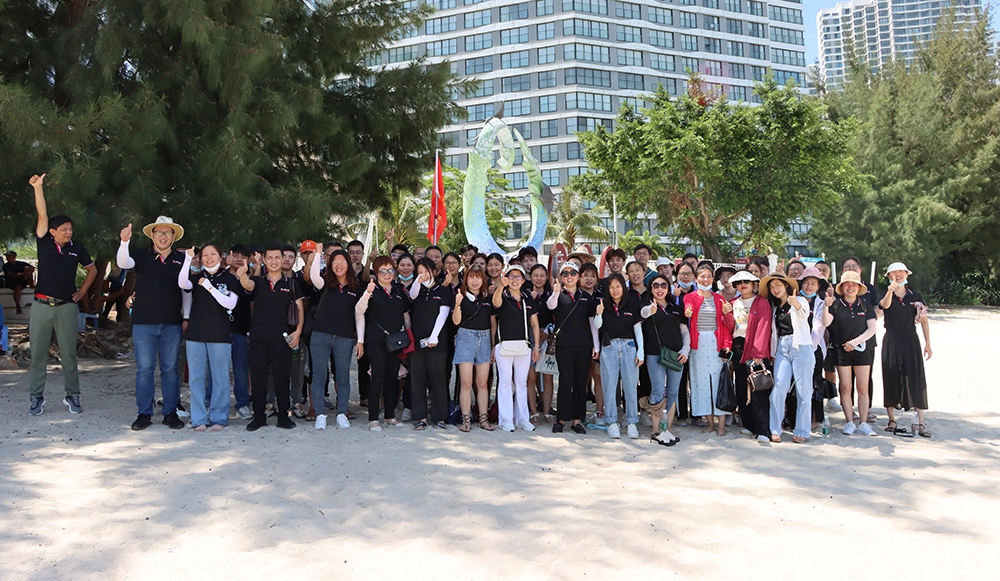 activit&eacute;s de team building estivales sur la plage